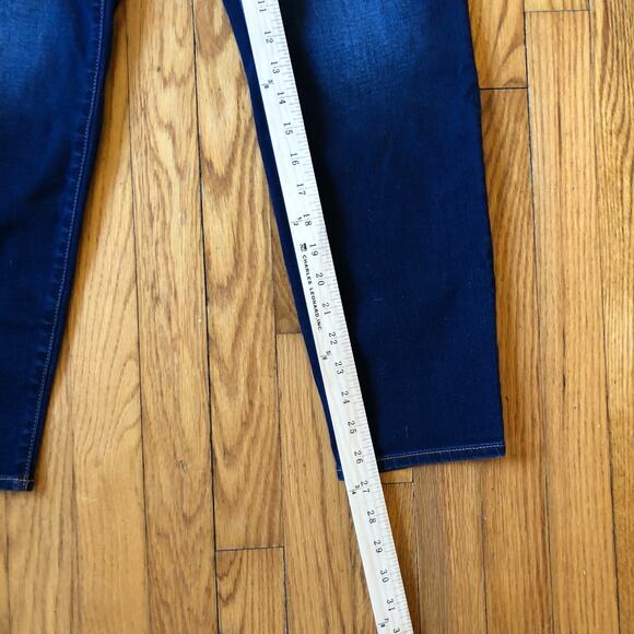 J. CREW EUC Women's Stretch Denim Straight/Slim Jeans Size 32/28 - Picture 3 of 8